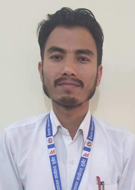 योगेश योगी