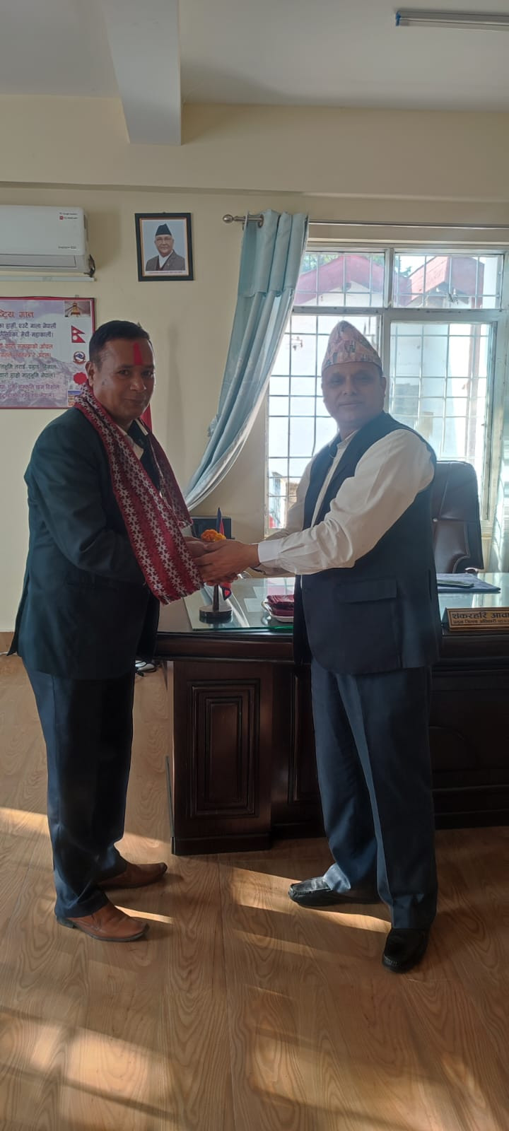 सहायक प्रमुख जिल्ला अधिकारी टोपेन्द्र बहादुर के.सी.को बिदाई कार्यक्रम २०८१/०७/०९